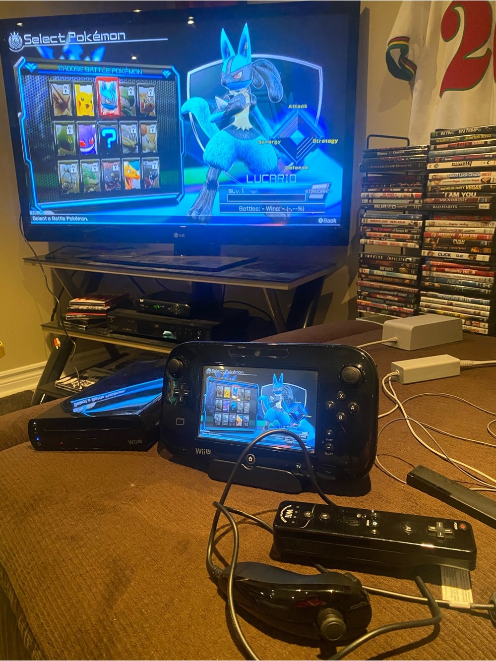 Wii U Console Black 32GB Complete Bundle with Charging stand and game